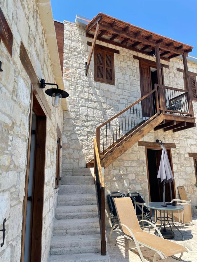 Vakantiehuis Stonehouse With Private Swimming Pool Kallepia