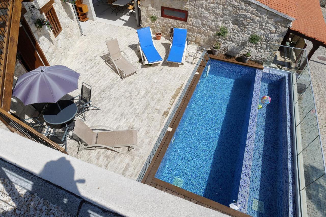 Stonehouse With Private Swimming Pool Kallepia