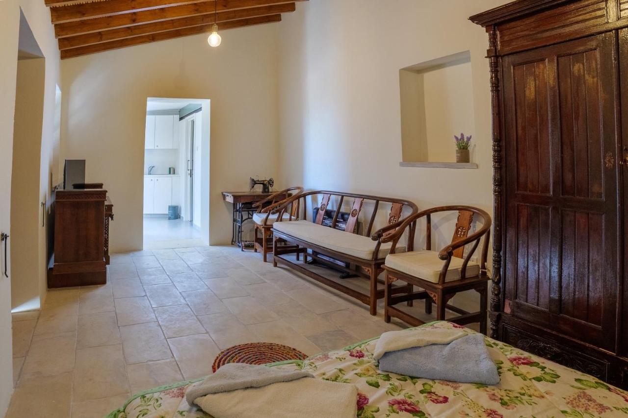 Vakantiehuis Stonehouse With Private Swimming Pool Kallepia