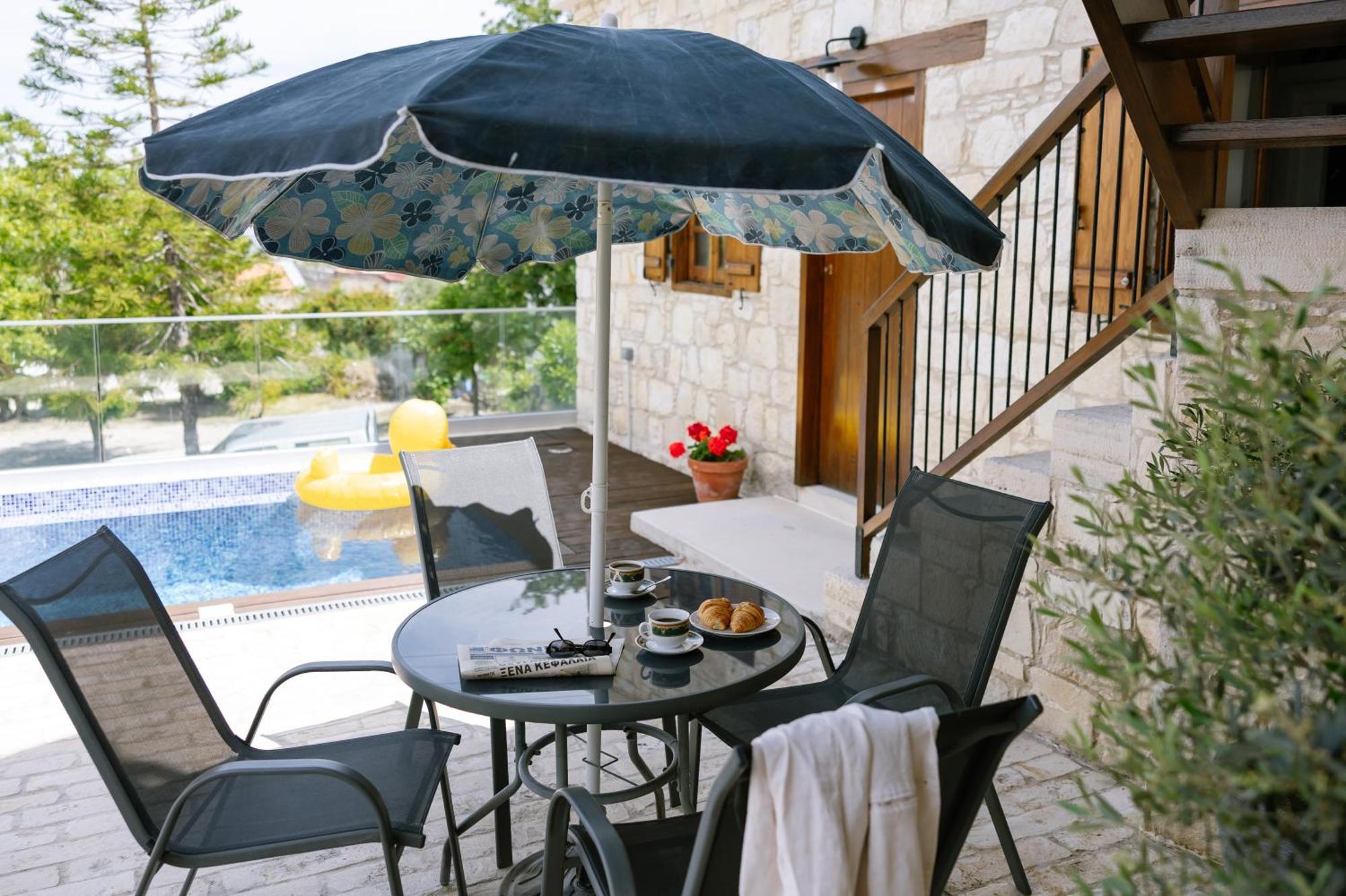 Stonehouse With Private Swimming Pool